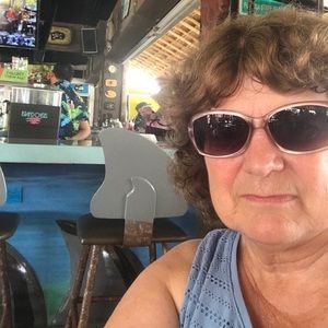 Meet your Posher, Vickie